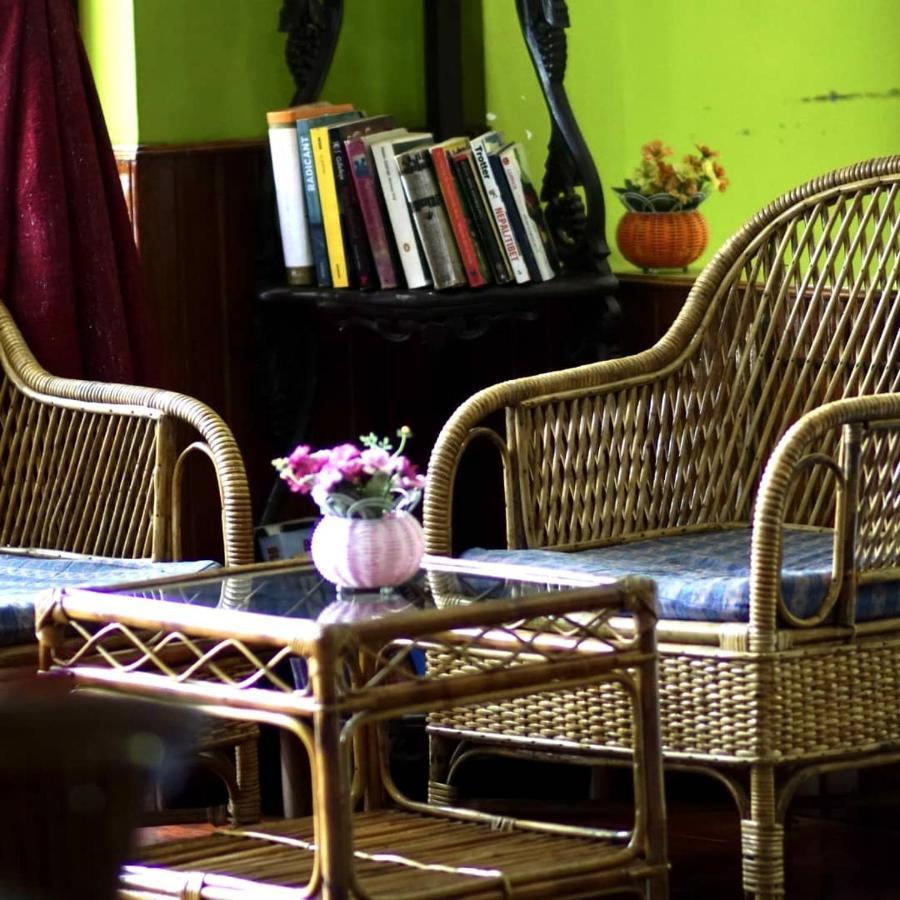 Monkey Bunky-3Monkeys Backpacker'S Hostel Катманду Екстер'єр фото